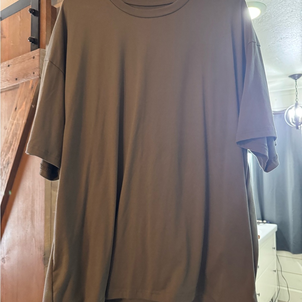 Women’s Grey/Green T-Shirt